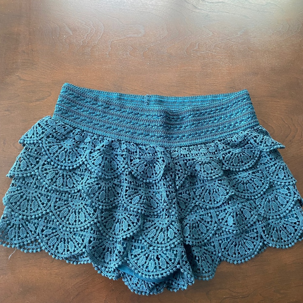 Rewind Navy Ruffled Shorts